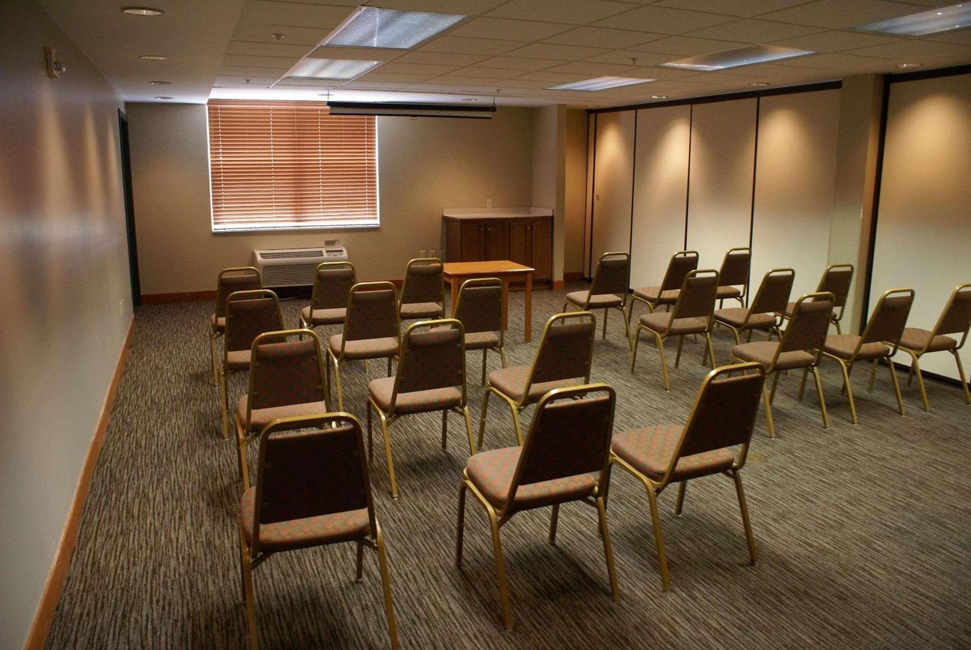 Country Inn & Suites By Radisson, Lansing, Mi Экстерьер фото