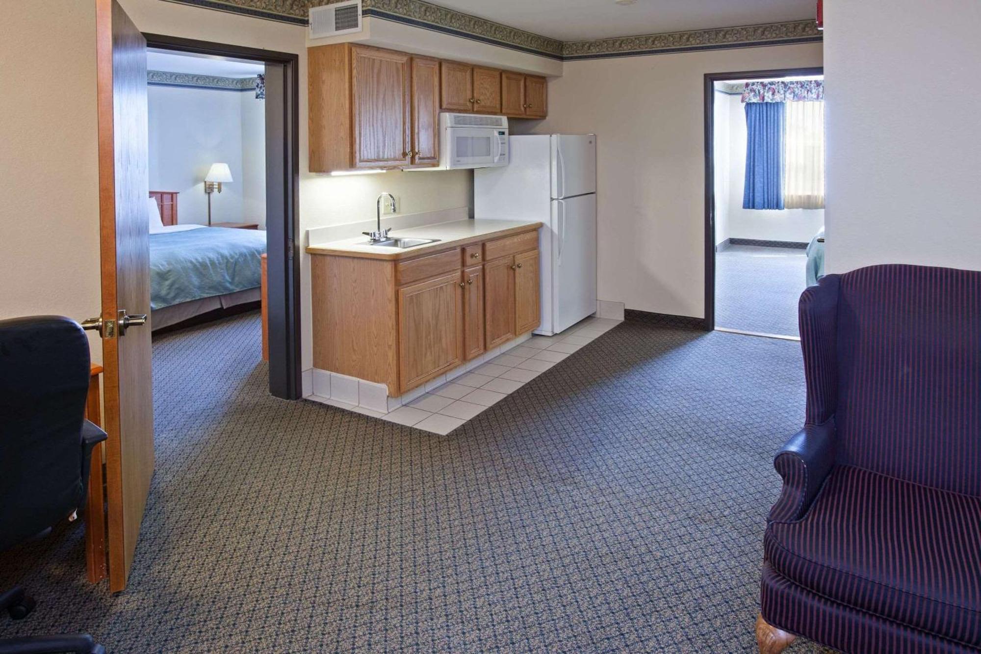 Country Inn & Suites By Radisson, Lansing, Mi Номер фото