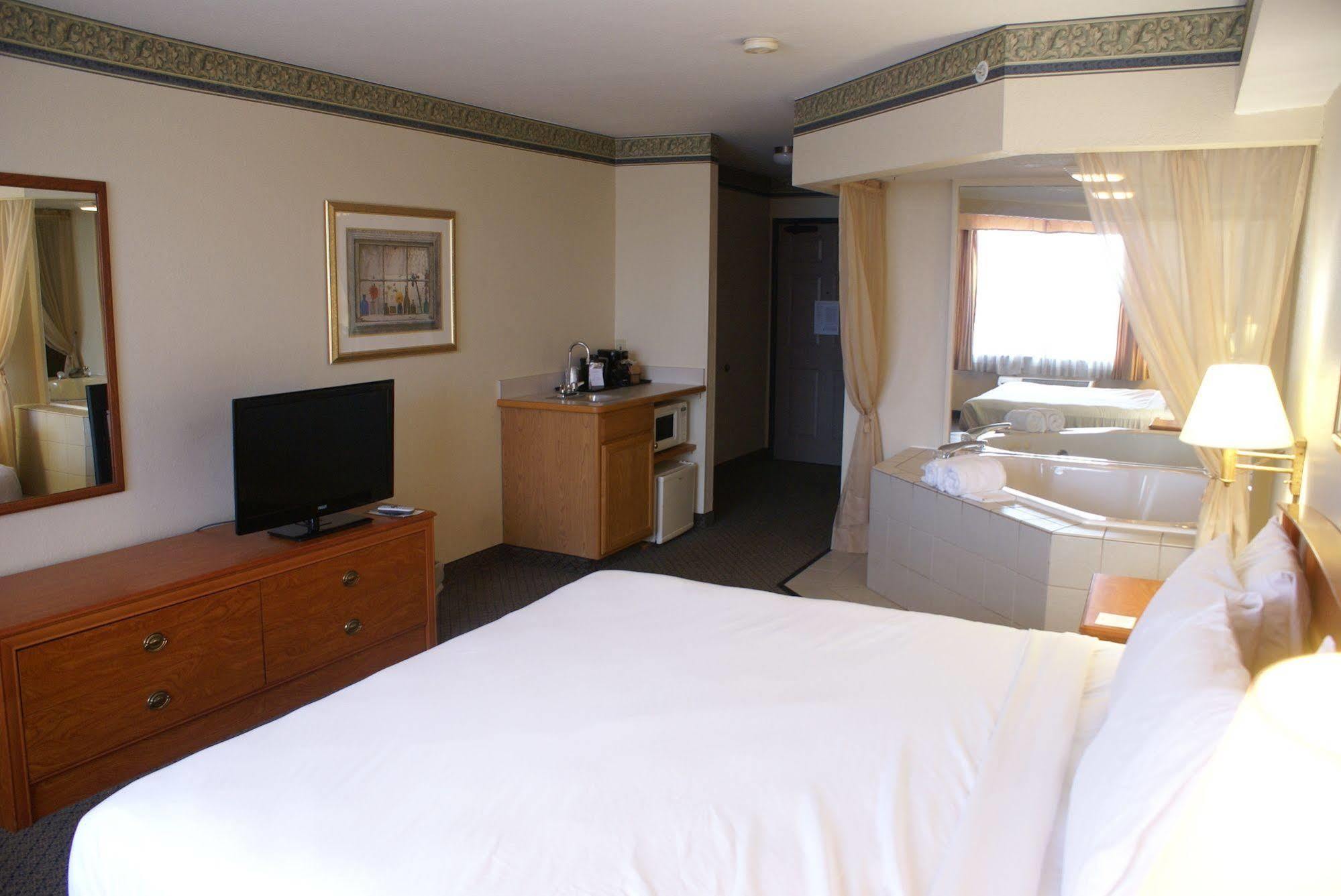 Country Inn & Suites By Radisson, Lansing, Mi Экстерьер фото